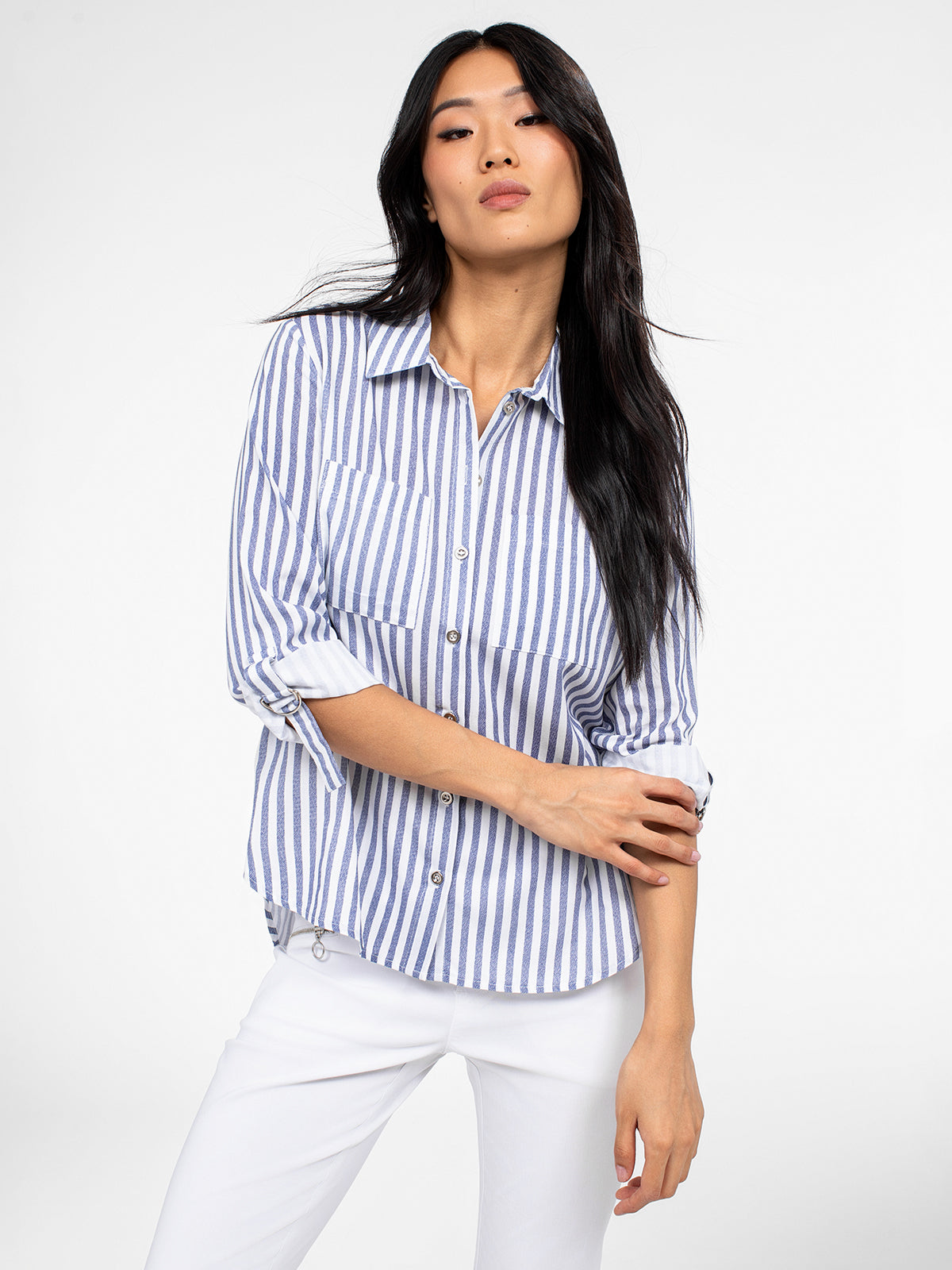 Blouse semi-ajustée à manches longues avec boutons